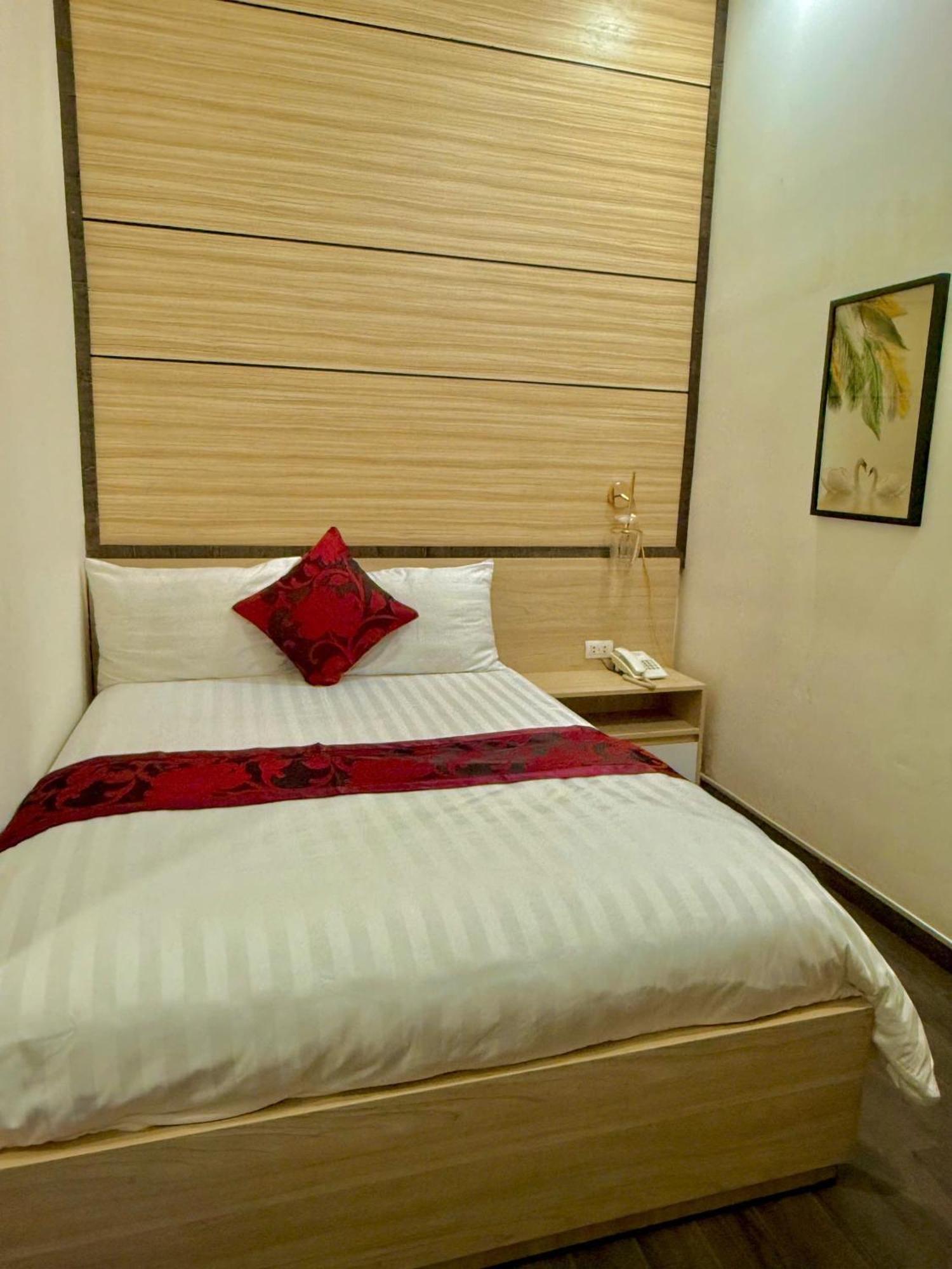 Phi Long Hotel Tuy Hoa Exterior photo