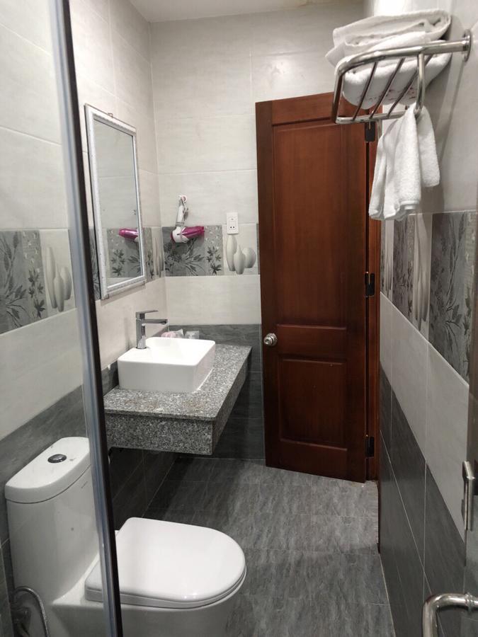 Phi Long Hotel Tuy Hoa Exterior photo